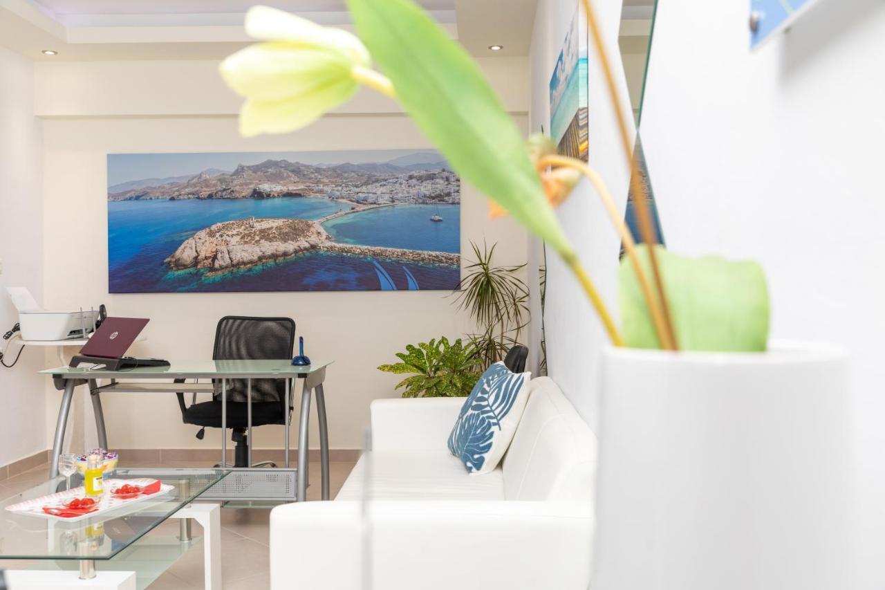 Naxos Diamond Studios Apartments Naxos City ภายนอก รูปภาพ
