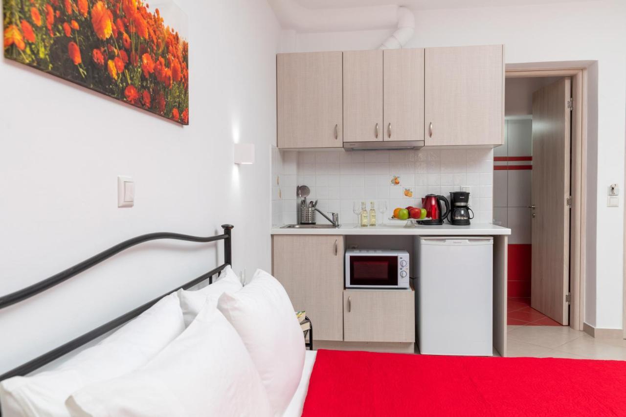 Naxos Diamond Studios Apartments Naxos City ภายนอก รูปภาพ